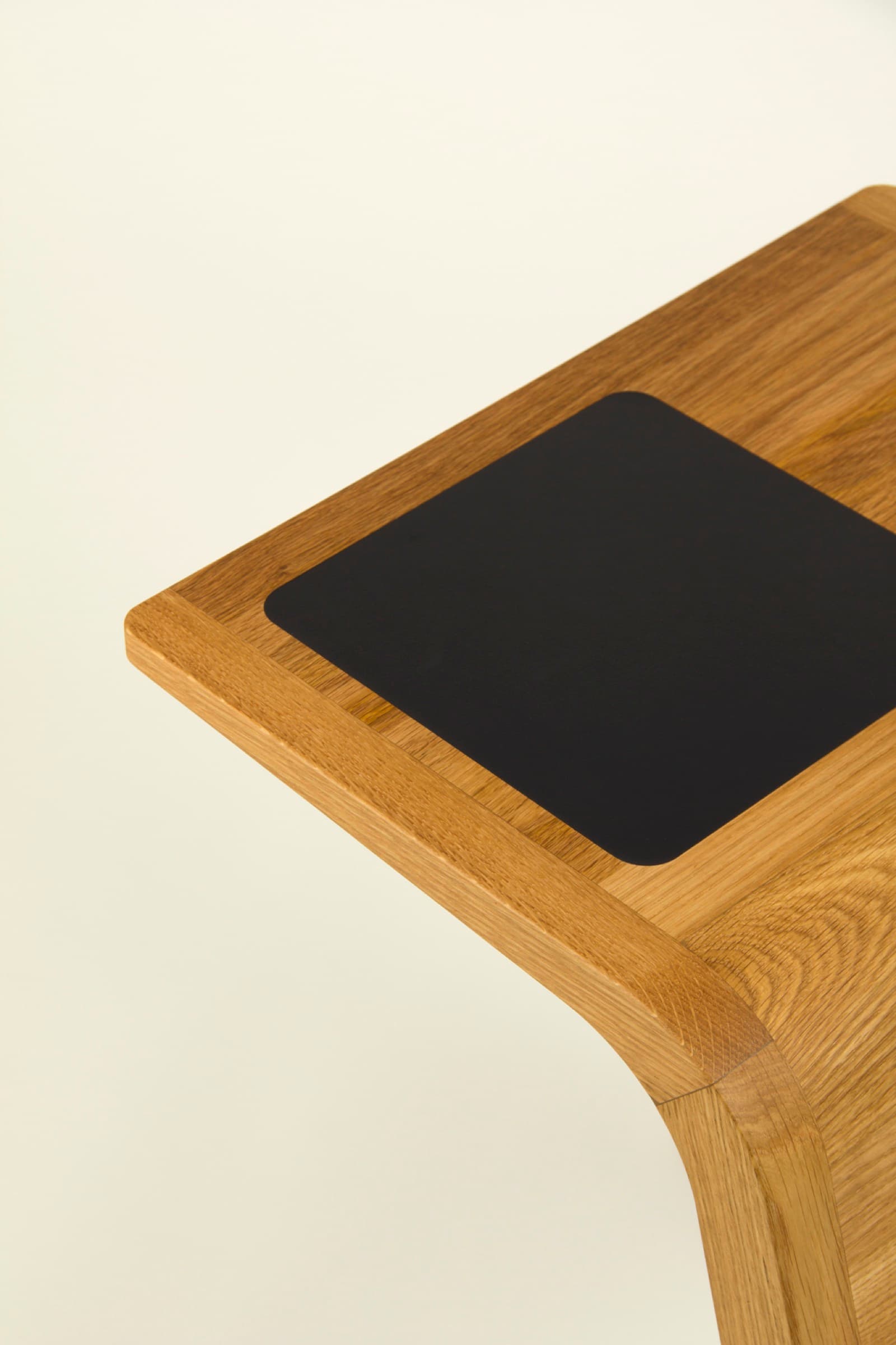 The Riley Table, image 4